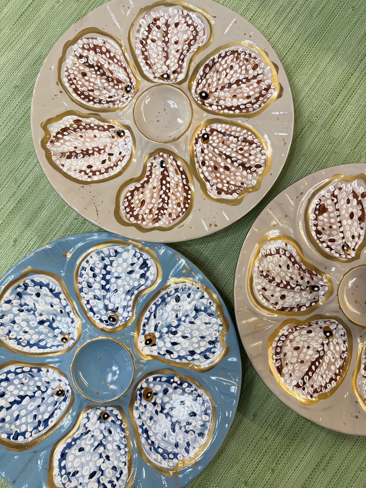 Hand Painted Antelope Oyster Plate